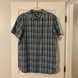 North face button down short sleeve shirt